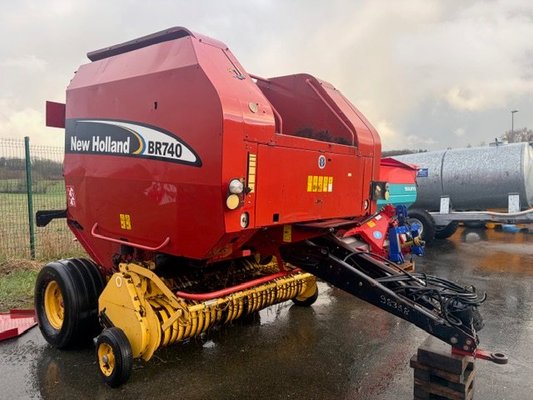 Presse à balles rondes - BR740A