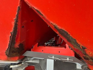 Distributeur d'engrais Kuhn AXIS 30.1 - 15