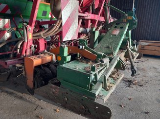 Herse rotative Amazone KE303 - 1