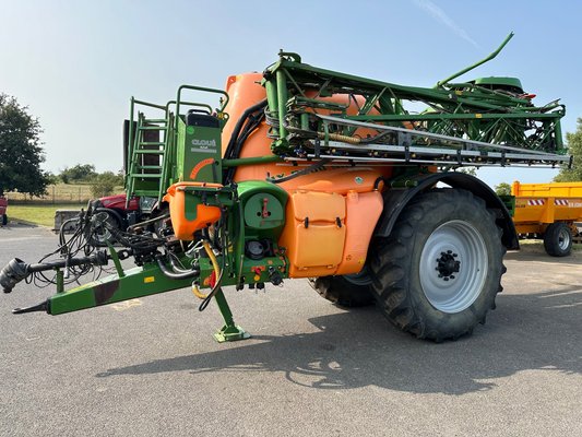 Pulvérisateur traîné - UX 5200 Super