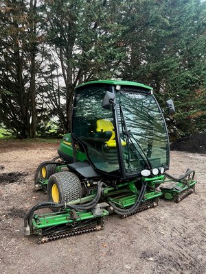 Tondeuse professionnelle John Deere 8900A