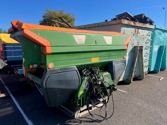 Distributeur d'engrais Amazone ZAM ULTRA 3000 - 1