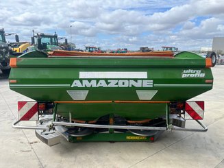 Distributeur d'engrais Amazone ZAM ULTRA 3000 - 4