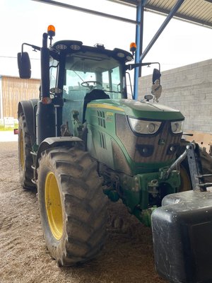 Tracteur agricole John Deere 6130M