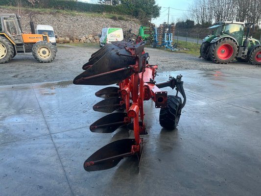 Charrue Kuhn Vari-master152