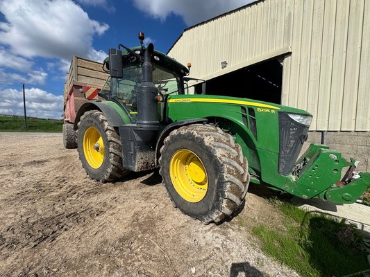 Tracteur agricole - 8295R