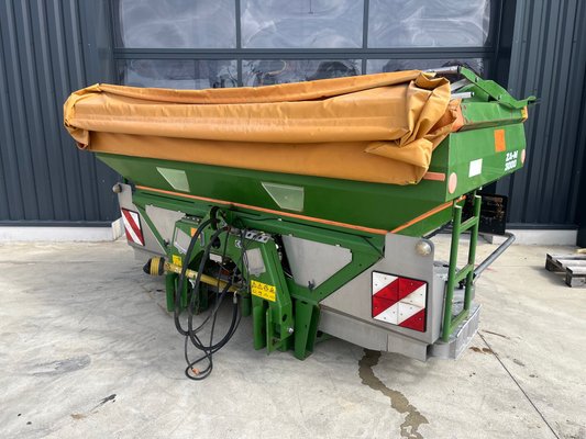 Distributeur d'engrais Amazone ZAM ULTRA 3000