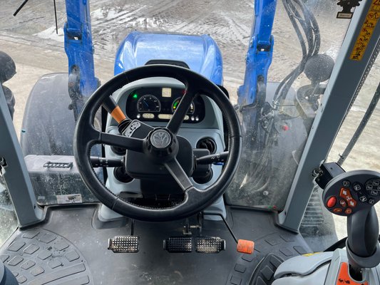 Tracteur agricole New Holland T6.145 DYNAMIC COMMAND