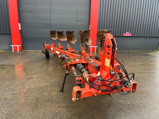 Charrue Gregoire Besson RWY 47