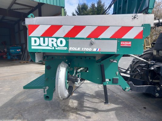 Accessoire matériel de semis Duro TREMIE FRONTALE EOLE 1700L COMPARTIMENTE