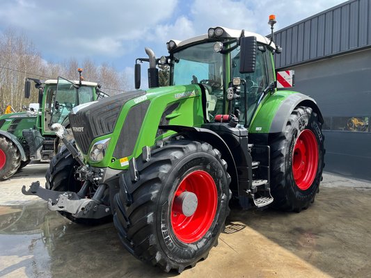 Tracteur agricole - 824 S4 ProfiPlus - 240