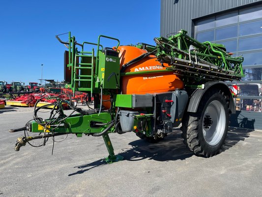 Pulvérisateur traîné - UX 4200 SPECIAL