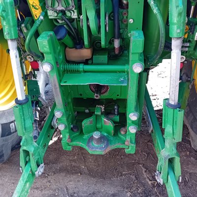 Tracteur agricole John Deere 6R150