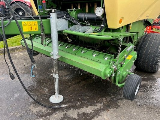 Presse à balles rondes Krone COMPRIMA V 150