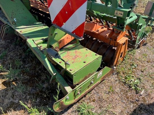 Combiné de semis Amazone KG402 / ADP402