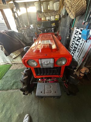 Tracteur agricole Kubota B7001
