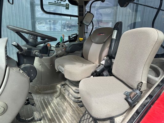 Tracteur agricole Case IH MAXXUM 115 - 131