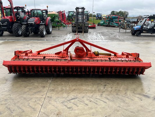 Herse rotative Kuhn HR 404