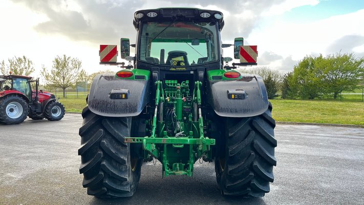 Tracteur agricole John Deere 6250 R