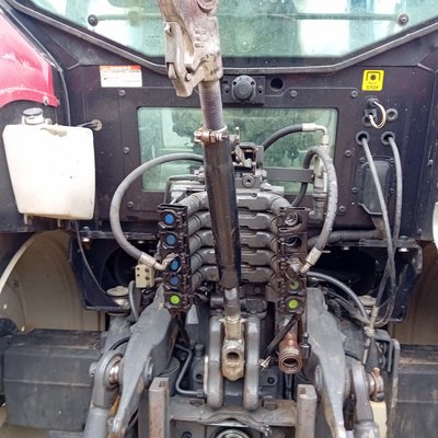 Tracteur agricole Valtra SERIE N163