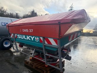 Distributeur d'engrais Sulky DPX 28 - 1