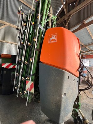 Pulvérisateur porté Amazone UF 1602 - SUPER -S2 28 PREMIUM