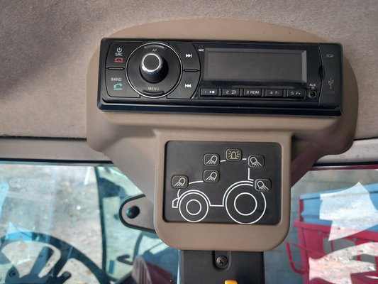 Tracteur agricole Case IH LUXXUM 110 - 107