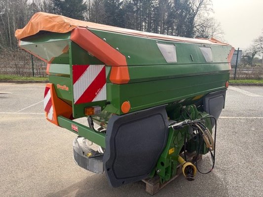 Distributeur d'engrais Amazone ZA-M 3001