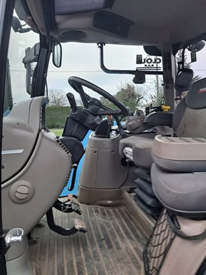 Tracteur agricole Case IH MAXXUM 145 - 160