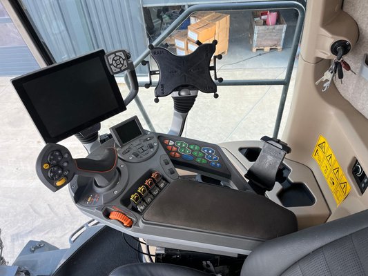 Moissonneuse batteuse Fendt IDEAL 8