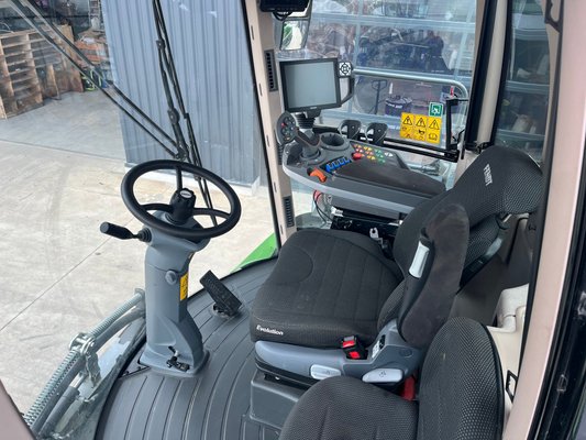 Ensileuse automotrice Fendt KATANA 650