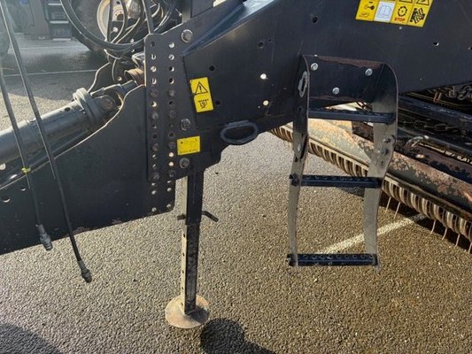 Presse à balles carrées New Holland BB 1290 CROPCUTTER