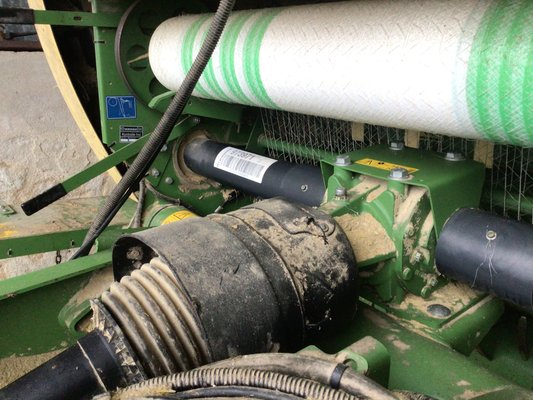 Presse à balles rondes Krone COMPRIMA V 150