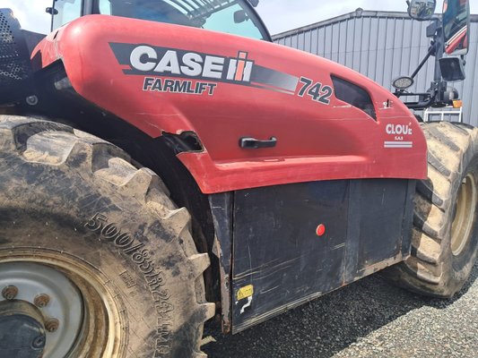 Chariot télescopique agricole Case IH FARMLIFT 742 