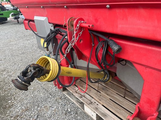 Distributeur d'engrais Kverneland EXACTA TL