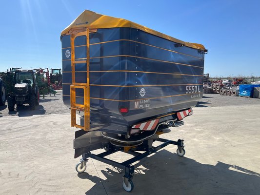 Distributeur d'engrais Bogballe M60W PLUS