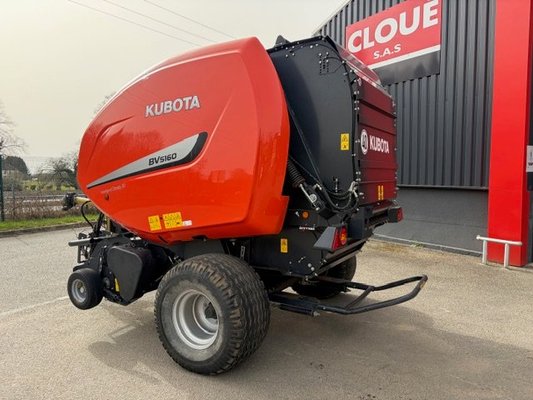 Presse à balles rondes Kubota BV 5160