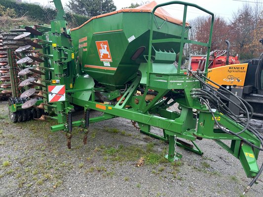 Semoir pour semis simplifié Amazone cirrus 4001 spécial
