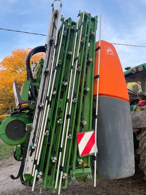 Pulvérisateur porté Amazone UF TWIN 3002