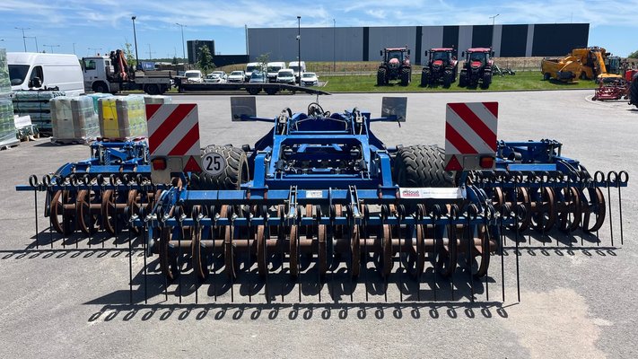 Déchaumeur à disques Köckerling REBELL 520T