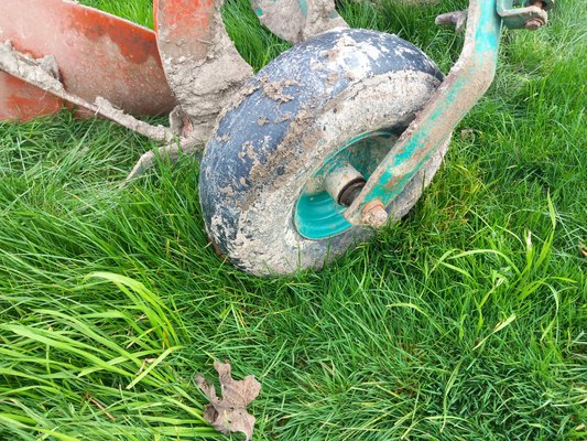 Charrue Kverneland ED100