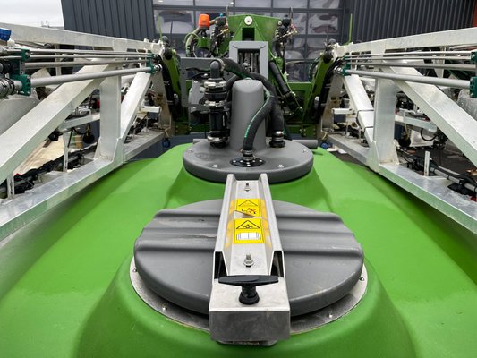Pulvérisateur traîné Fendt Rogator 344