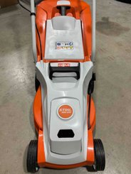 Tondeuse à main Stihl RMA235.1 - 1