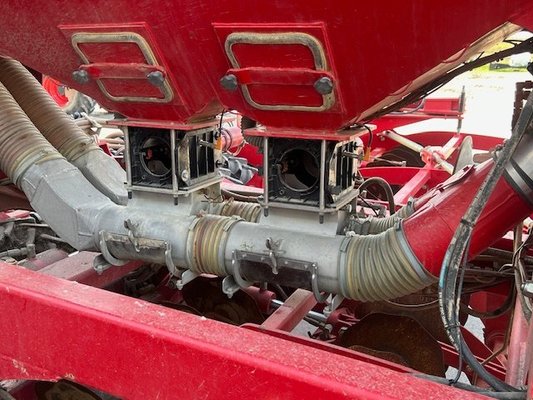 Semoir pour semis simplifié Horsch PRONTO 8 DC