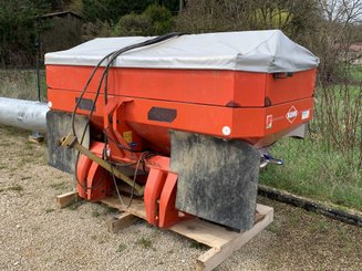 Distributeur d'engrais Kuhn AXIS 30.1 - 6