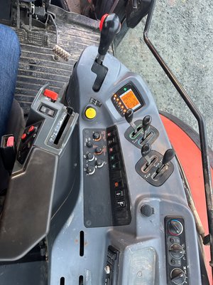 Tracteur agricole Kubota M135GX-S - 135