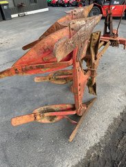 Charrue Massey Ferguson 365 - 4