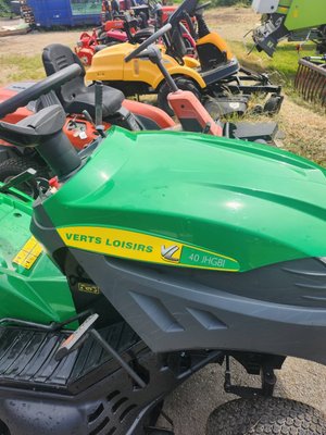 Tondeuse autoportée VERTS LOISIRS VL40JHGBI