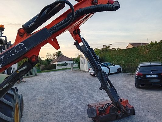 Epareuse SMA LYNX 2452 BP