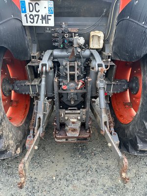 Tracteur agricole Kubota M135GX-S - 135